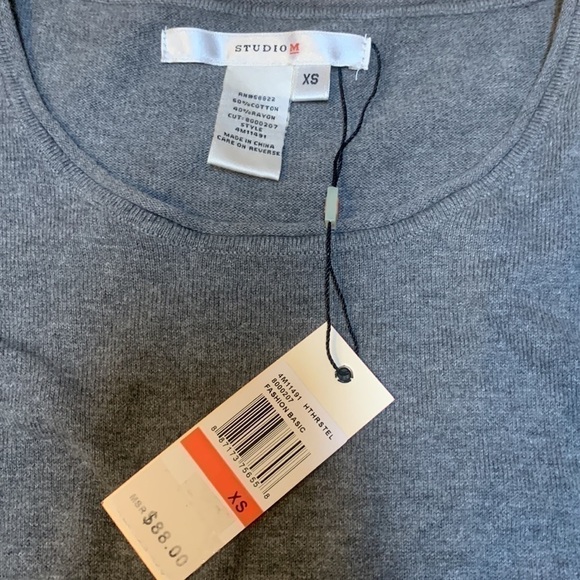 STUDIO M Women’s Pin-tuck Sleeve Gray Knit Long Sweater - Picture 7 of 9